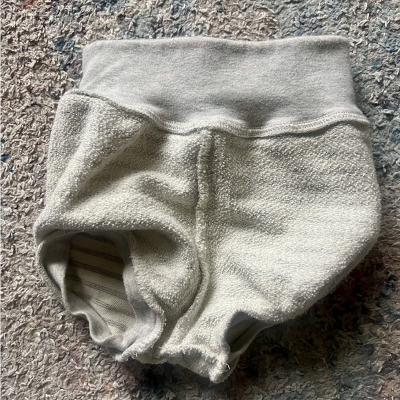 Lulu + Roo Shorties- Shipley Stripe & Heathered Cream, 12-18m - Picture 4 of 5